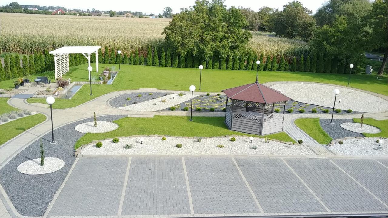 Bed and Breakfast Perla Kujaw Radziejów Esterno foto