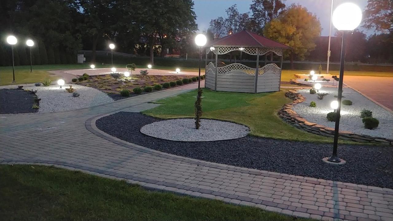 Bed and Breakfast Perla Kujaw Radziejów Esterno foto